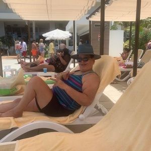 Meet your Posher, Rosa